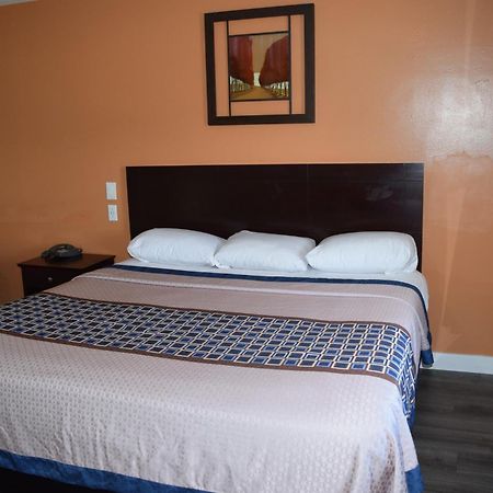 White Oaks Motel Pennsville/Carneys Point Dış mekan fotoğraf