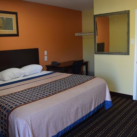 White Oaks Motel Pennsville/Carneys Point Dış mekan fotoğraf