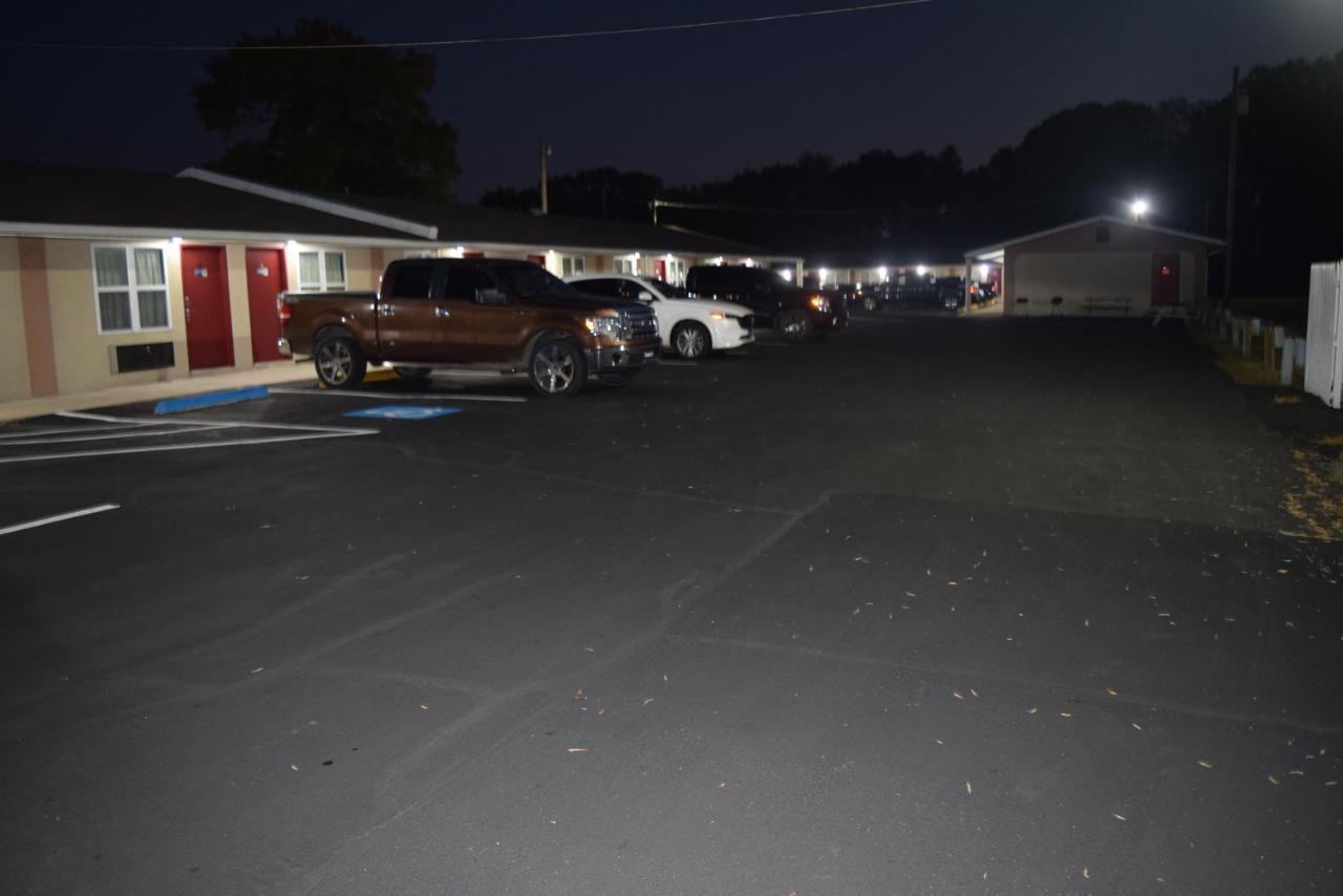 White Oaks Motel Pennsville/Carneys Point Dış mekan fotoğraf