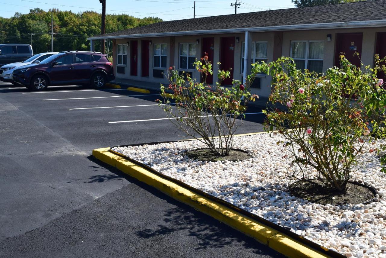 White Oaks Motel Pennsville/Carneys Point Dış mekan fotoğraf