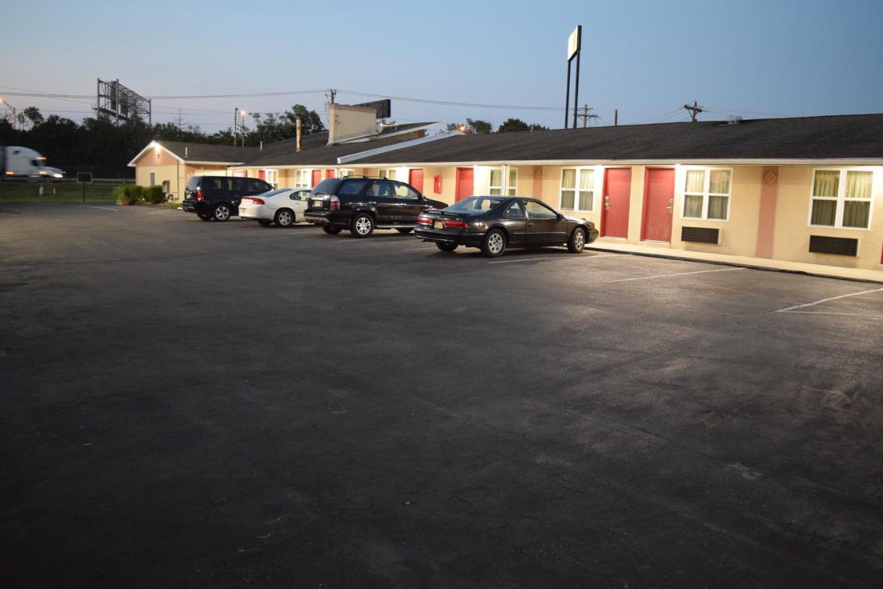 White Oaks Motel Pennsville/Carneys Point Dış mekan fotoğraf